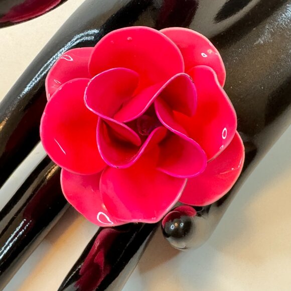 Vintage Enamel Over Metal Brooch Deep Fluo Pink Rose Flower - Picture 2 of 3